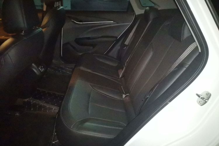 别克 英朗 2021款 改款 典范 1.5L 自动精英型中控内饰21