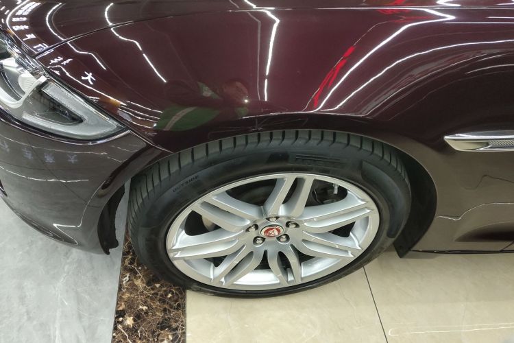 捷豹XJ 2018款 XJL 3.0 SC 两驱典雅商务版车身外观6007