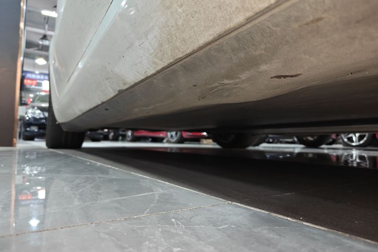 特斯拉 Model 3 2023款 长续航全轮驱动版局部细节9001