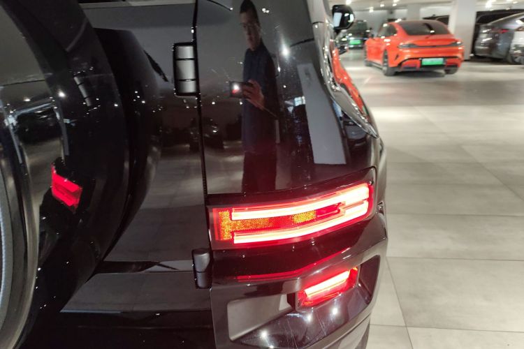 坦克700新能源 2024款 Hi4-T 极致版车身外观9