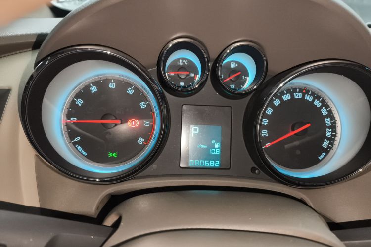 别克 英朗 2013款 GT 1.6L 自动时尚版局部细节14