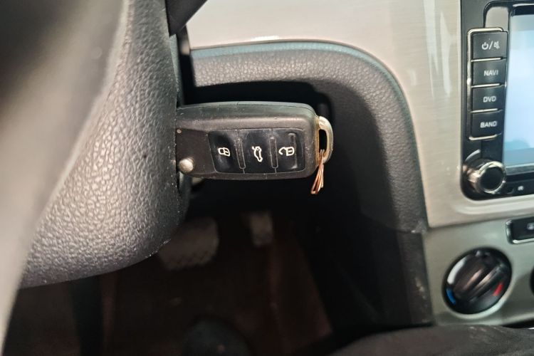 大众 朗逸 2013款 改款 1.4TSI DSG舒适版中控内饰11