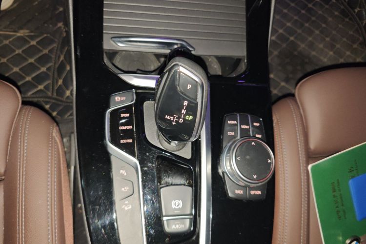 宝马X3 2021款 xDrive25i 豪华套装中控内饰18