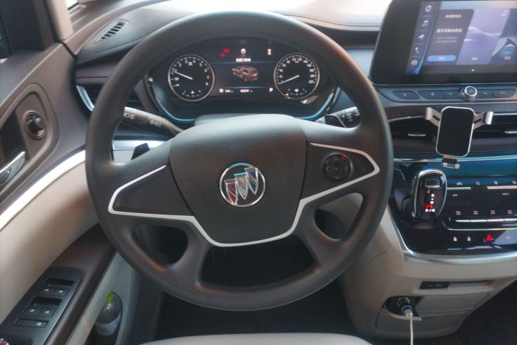 别克GL8 2023款 陆上公务舱 舒适型中控内饰13