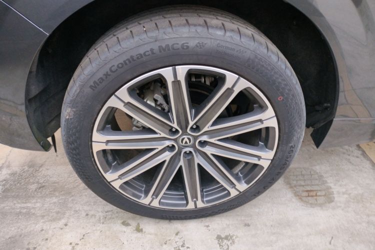 长安UNI-K 2023款 2.0T 两驱悦享型车身外观6008