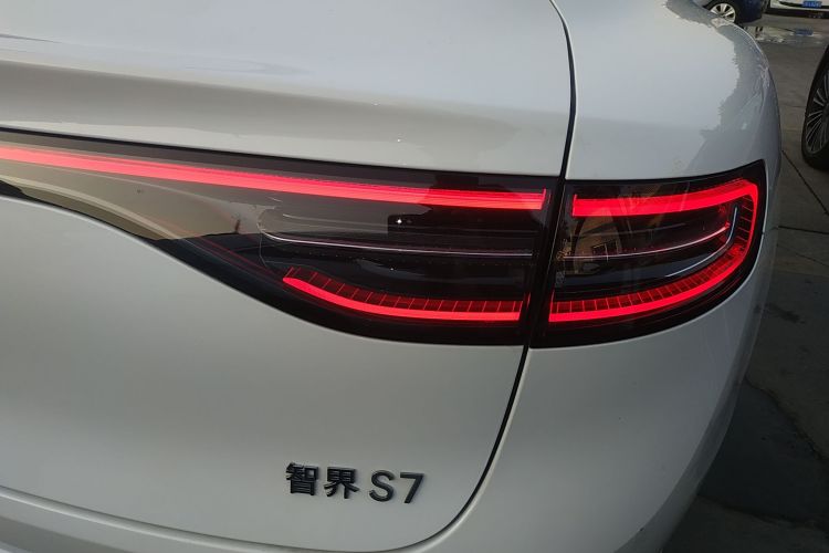 鸿蒙智行 智界S7 2024款 Max+ 后驱超航智驾版车身外观6006