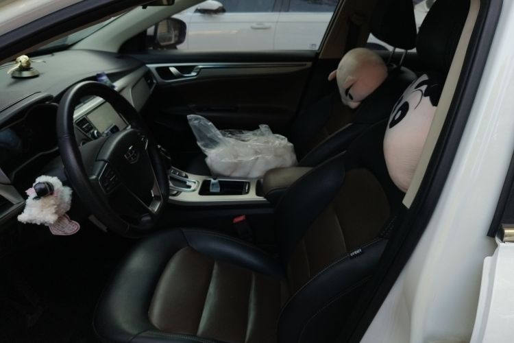 吉利汽车 帝豪GL 2017款 1.3T DCT尊贵型中控内饰19