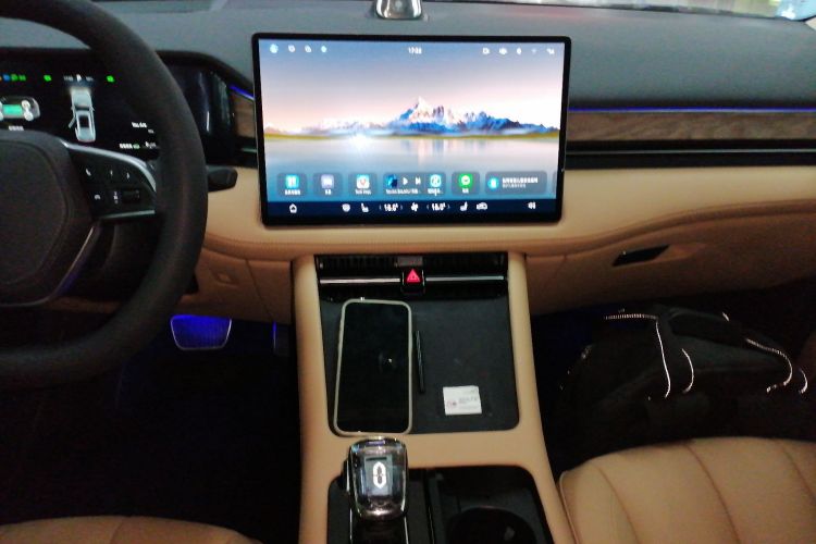 鸿蒙智行 问界M7 2022款 1.5T 四驱豪华版中控内饰16