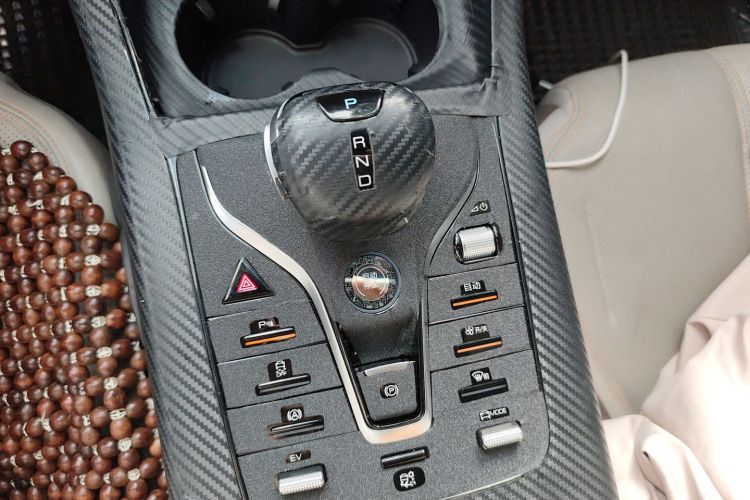 比亚迪 秦PLUS 2024款 荣耀版 DM-i 55KM领先型中控内饰18