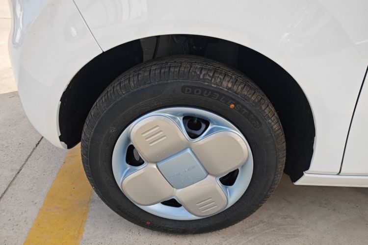 吉利银河 2024款 熊猫mini 200km 耐力熊车身外观6007