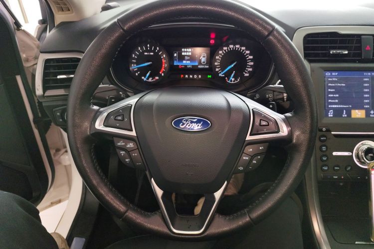 福特 蒙迪欧 2018款 EcoBoost 180 时尚型局部细节13