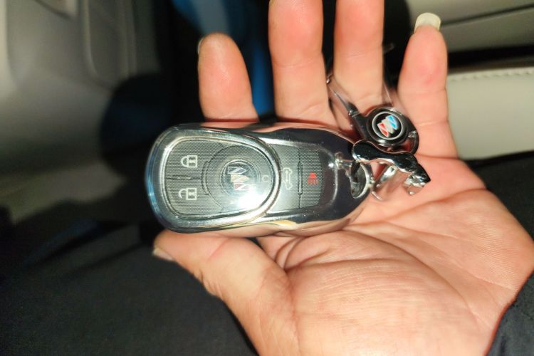 别克GL8 2022款 陆上公务舱 652T 豪华型中控内饰7001