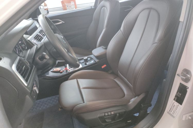 宝马1系 2020款 120i M运动套装局部细节19