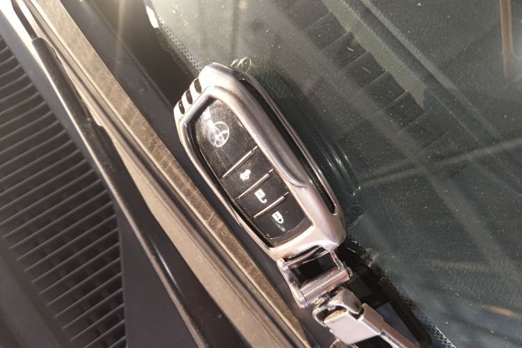 丰田 普拉多(进口) 2014款 2.7L 自动豪华版中控内饰11