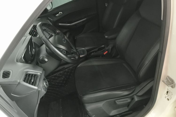 福特 福睿斯 2019款 改款 1.5L 自动悦享型 国VI中控内饰19