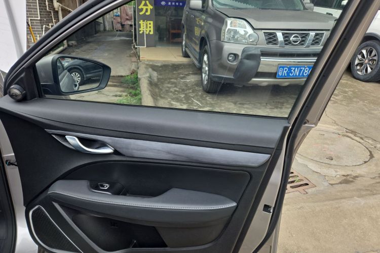 吉利汽车 帝豪 2021款 UP 1.5L CVT豪华型中控内饰42