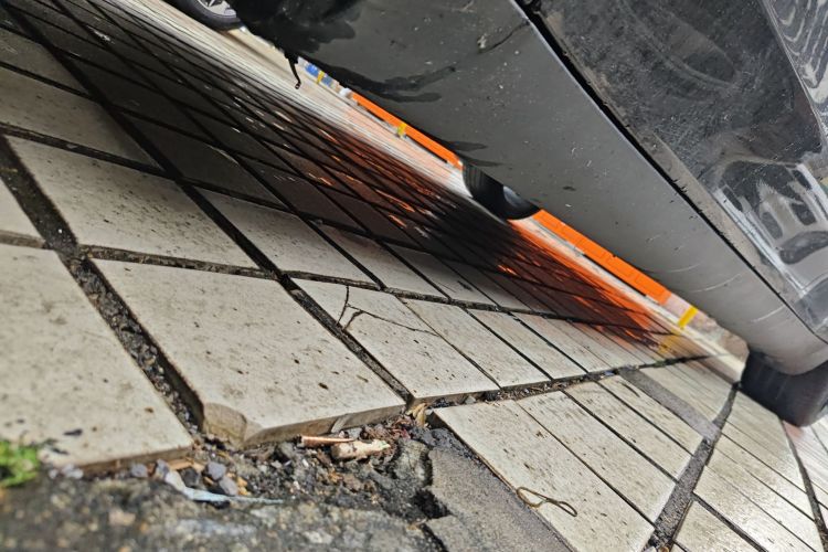 特斯拉 Model Y 2021款 标准续航后驱版局部细节9002