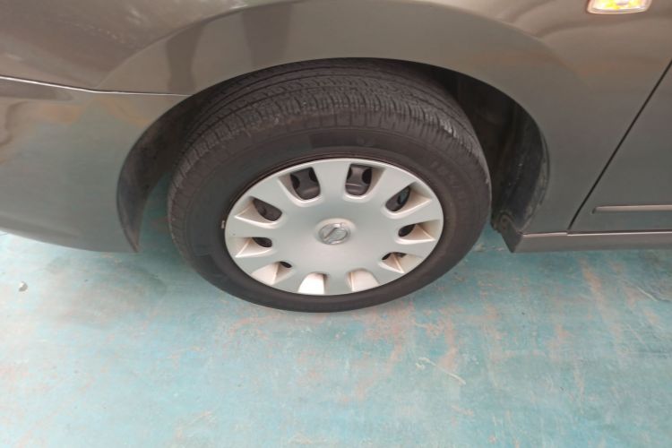 日产 轩逸 2016款 经典 1.6XE 自动舒适版车身外观6001