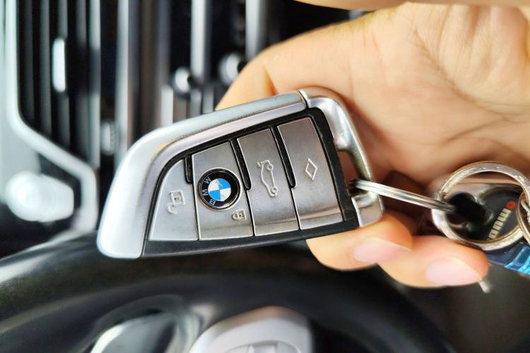 宝马7系 2019款 730Li M运动套装中控内饰7001