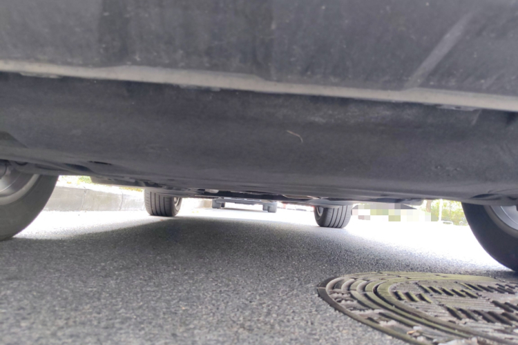 大众 途锐 2022款 2.0TSI 锐尚版局部细节9008