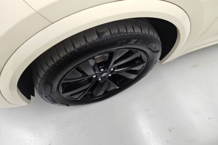 理想汽车 理想L7 2023款 Air车身外观6007