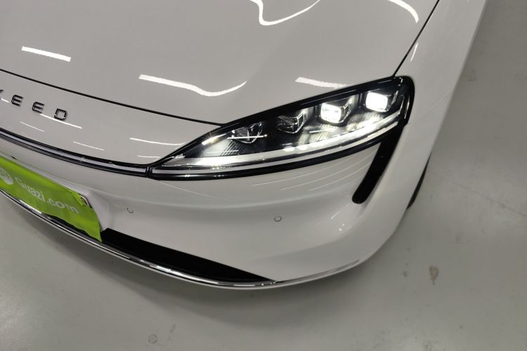 鸿蒙智行 智界S7 2025款 855km Max局部细节36