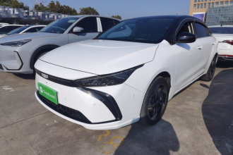 吉利几何G6 2022款 620 新趣型