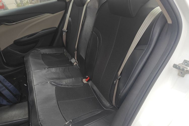 别克 英朗 2015款 15N 自动进取型中控内饰21