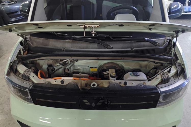 五菱汽车 宏光MINIEV 2022款 马卡龙臻享款 三元锂机舱底盘24