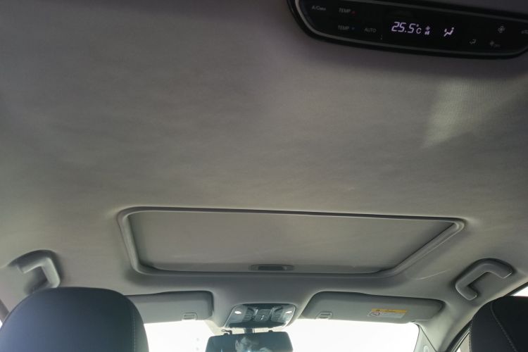 广汽传祺 传祺M8 2023款 领秀系列 390T 尊享版局部细节22