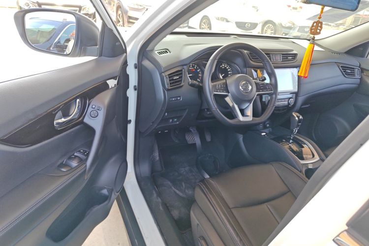 日产 奇骏 2020款 2.0L XL Premium CVT 2WD智联尊享版中控内饰7003