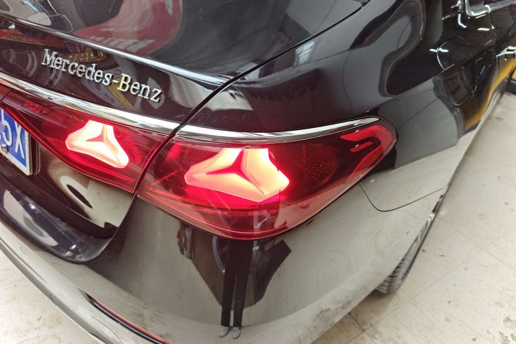 奔驰E级 2024款 E 300 L 时尚型车身外观6006