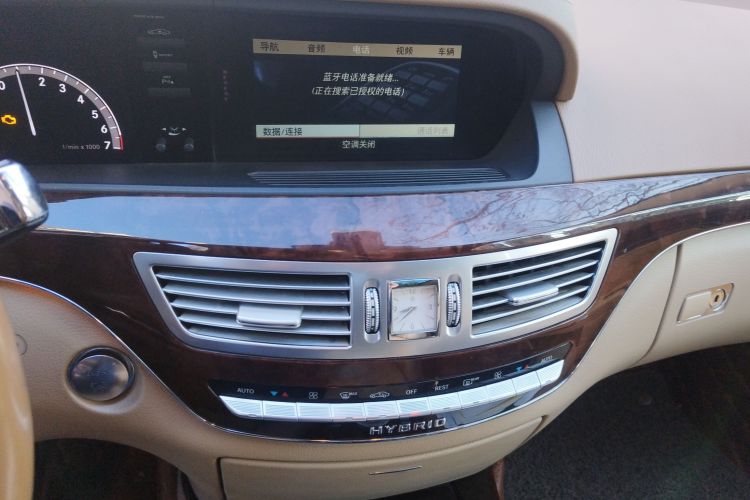 奔驰S级 2012款 S 400 L HYBRID Grand Edition中控内饰16