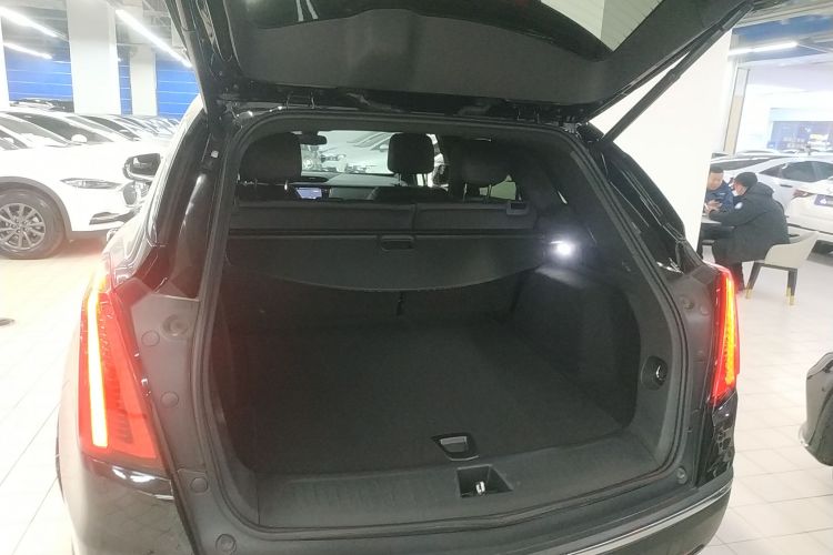 凯迪拉克XT5 2020款 28T 技术型机舱底盘23