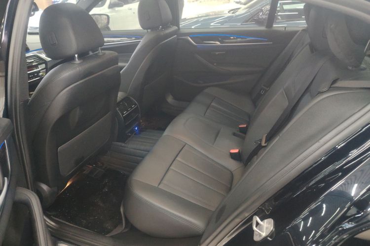 宝马5系 2018款 525Li M运动套装中控内饰7004