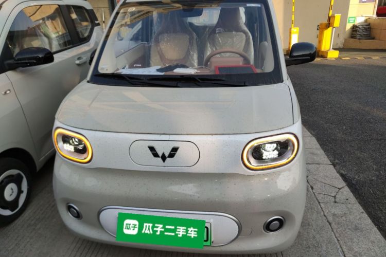 五菱汽车 宏光MINIEV 2024款 第三代 215km 青春版车身外观2