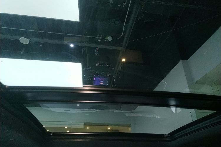 凯迪拉克XT5 2022款 2.0T 四驱豪华型（蜂鸟版）中控内饰22