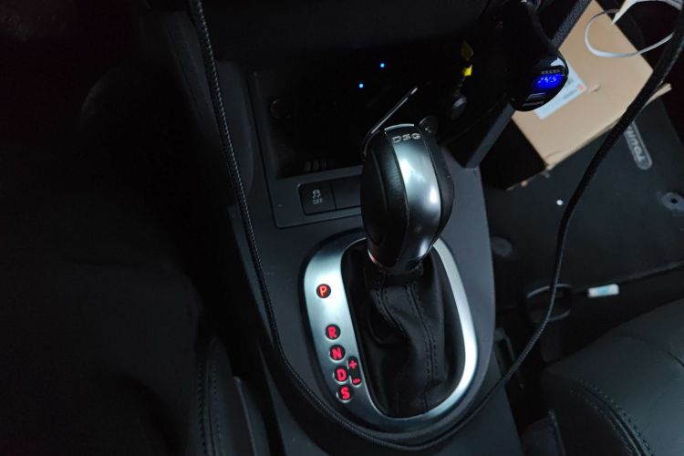 大众 途安 2015款 1.4T DSG舒适版5座中控内饰18