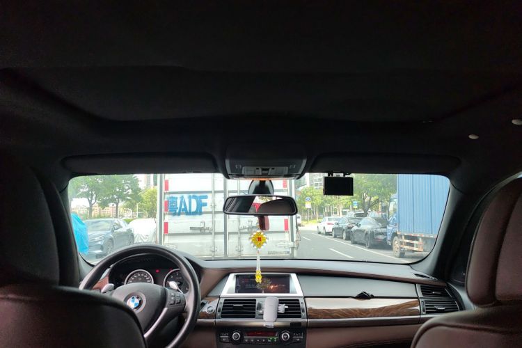 宝马X6 2010款 4.4T 混合动力版局部细节22