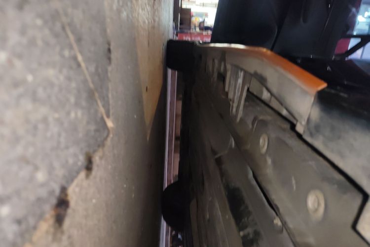 长安UNI-T 2022款 1.5T 运动版 尊贵型局部细节9002