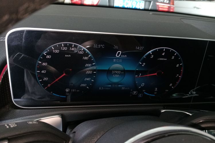 奔驰GLB 2020款 改款 GLB 200 动感型中控内饰14