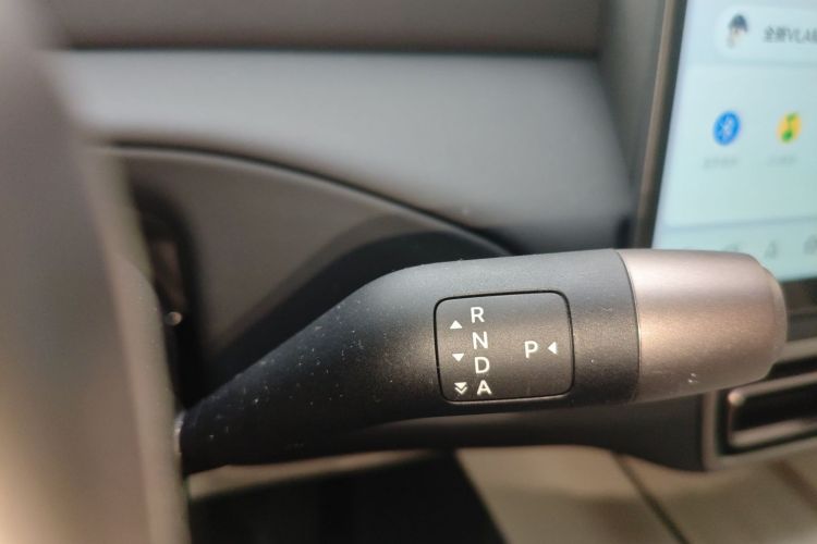 理想汽车 理想MEGA 2025款 Home 家庭特别版局部细节18