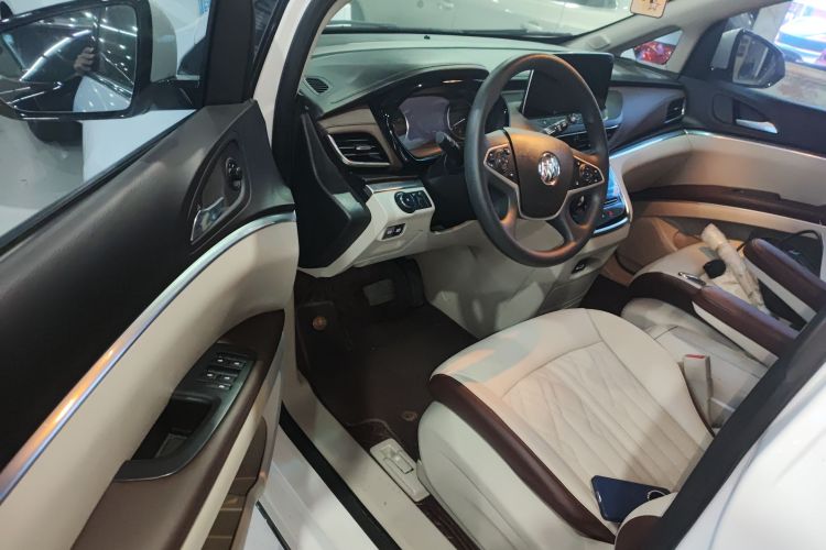 别克GL8 2023款 陆上公务舱 智享型中控内饰20