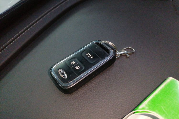 奇瑞 瑞虎8 2019款 1.6TGDI 自动豪华型中控内饰7001