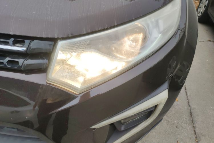 江铃 驭胜S330 2016款 1.5L GTDi 自动两驱尊贵版局部细节36