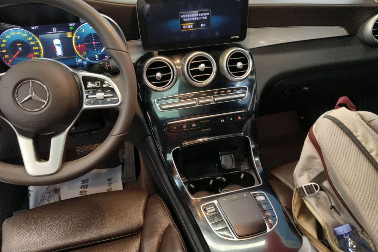 奔驰GLC 2020款 改款 GLC 260 L 4MATIC 动感型局部细节16