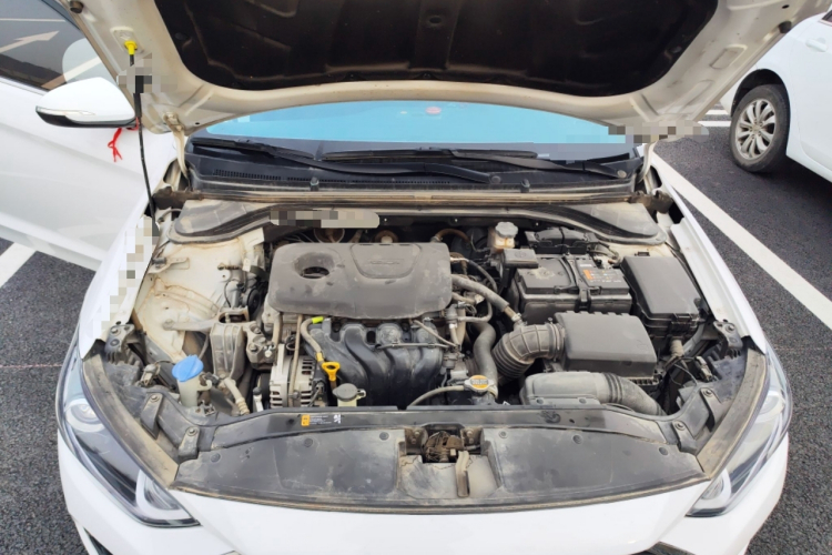 现代 领动 2016款 1.6L 自动智炫·精英型局部细节24