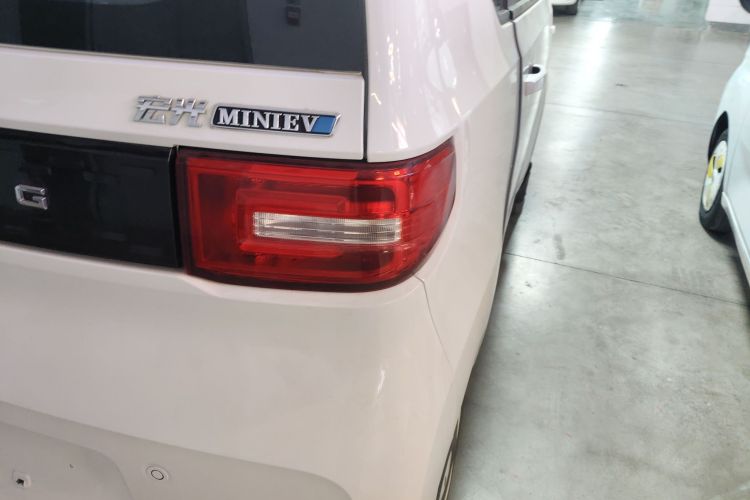 五菱汽车 宏光MINIEV 2022款 轻松款 三元锂车身外观9
