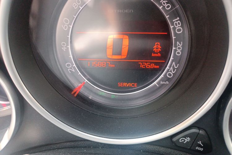 雪铁龙C4L 2015款 1.2T 自动尊贵版中控内饰15