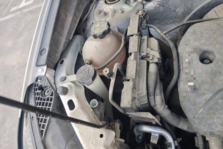 别克 昂科拉GX 2020款 20T CVT两驱豪华型局部细节9006